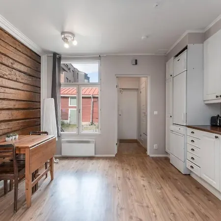 Self-service 10 Min From Bus-&railway Station, Free Bike!
