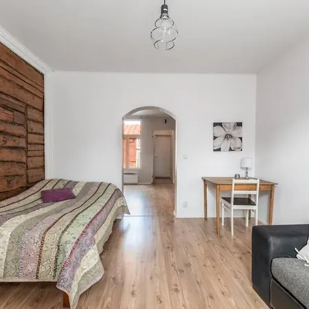 Self-service 10 Min From Bus-&railway Station, Free Bike! Lejlighed *